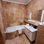 Füge Luxury&wellness Pensión