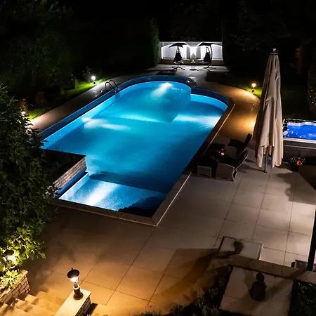 بيت ضيافة Fuege Luxury & Wellness