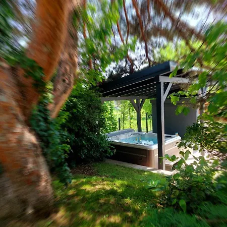Fuege Luxury & Wellness Guest house