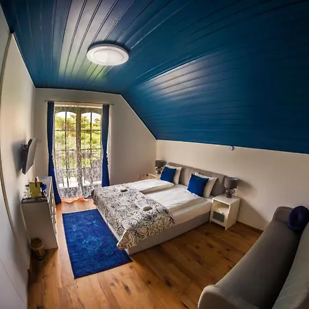 Fuege Luxury & Wellness Guest house