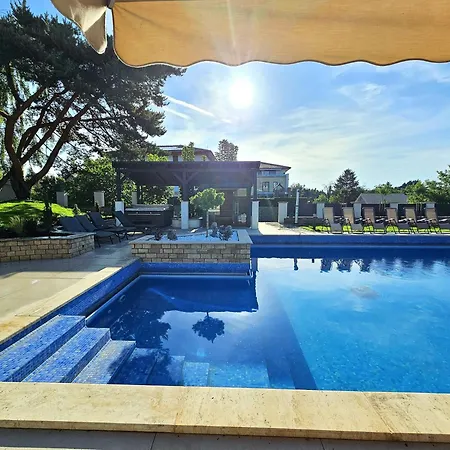 Fuege Luxury & Wellness 4*