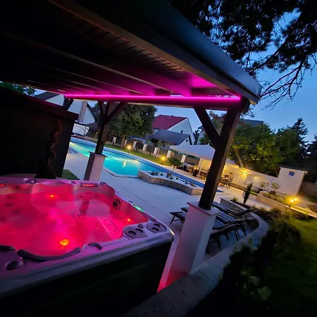 Гостевой дом Fuege Luxury & Wellness
