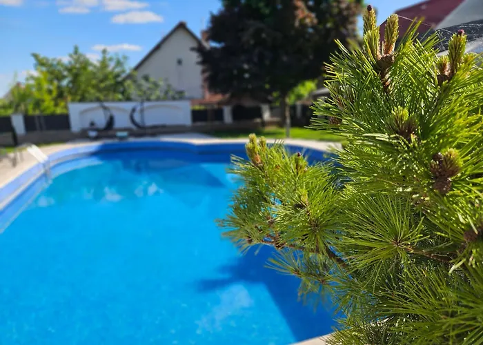 Fuege Luxury & Wellness Гостевой дом Балатонфюред